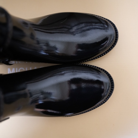 Micheal Kors Rain Boots - Picture 4 of 8